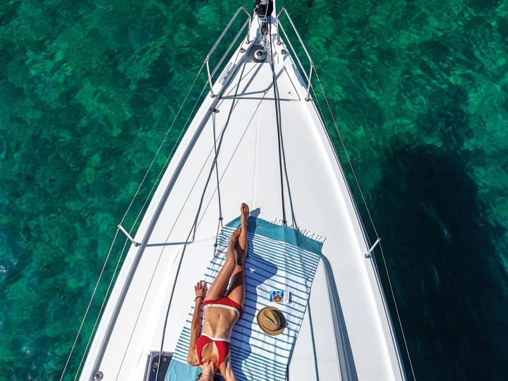 Location bateau Jeanneau Sun Odyssey 410 à Marina deportiva de Menorca sur Samboat