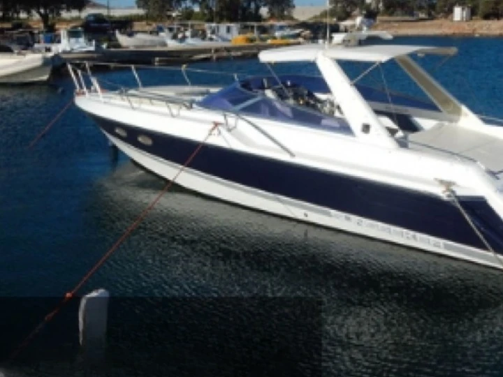 Location Bateau à moteur Sunseeker avec permis