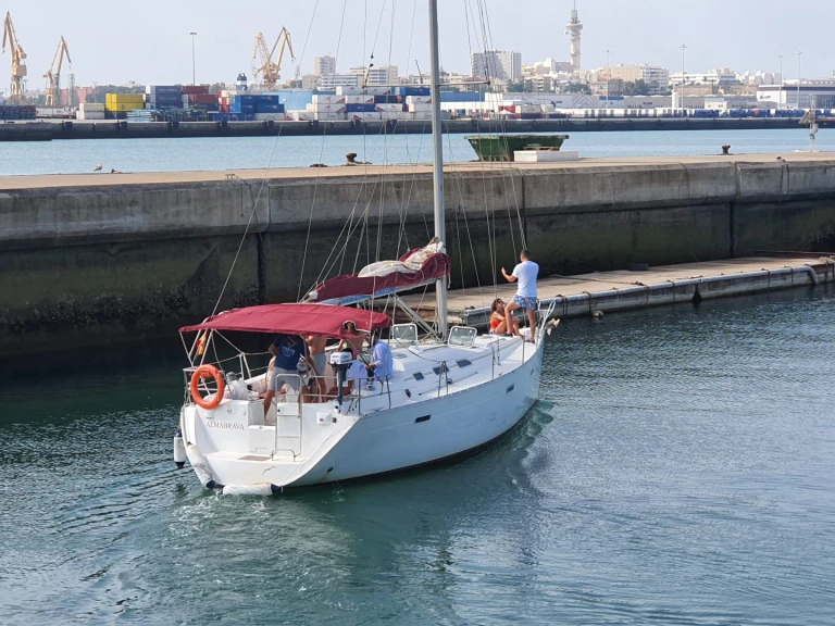 Location à Cádiz - Bénéteau Oceanis 393 Clipper sur SamBoat