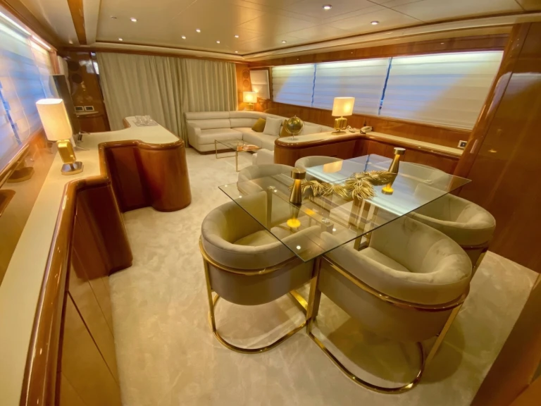 Louer Yacht avec ou sans skipper Falcon à Cannes