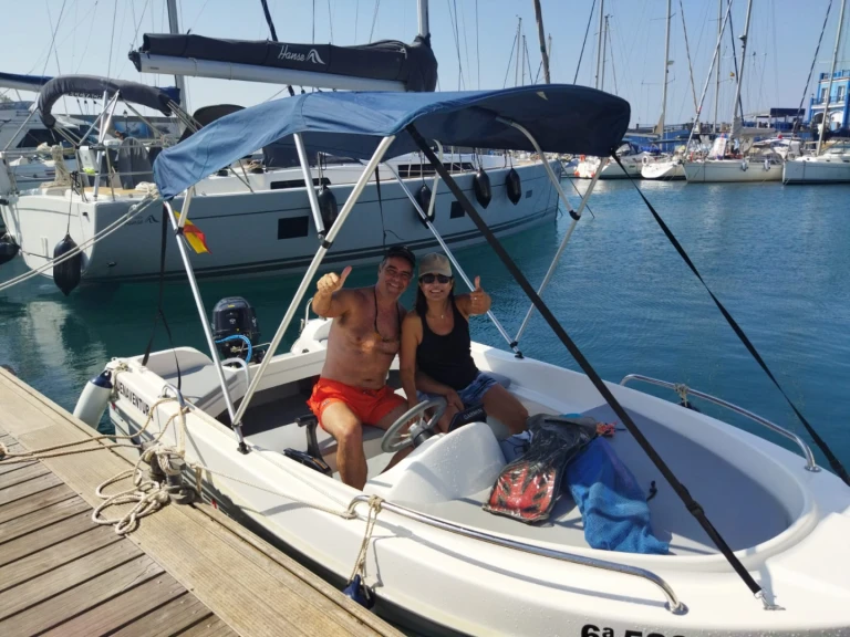 Location Bateau à moteur à Arona - Dipol D-400 F1RST
