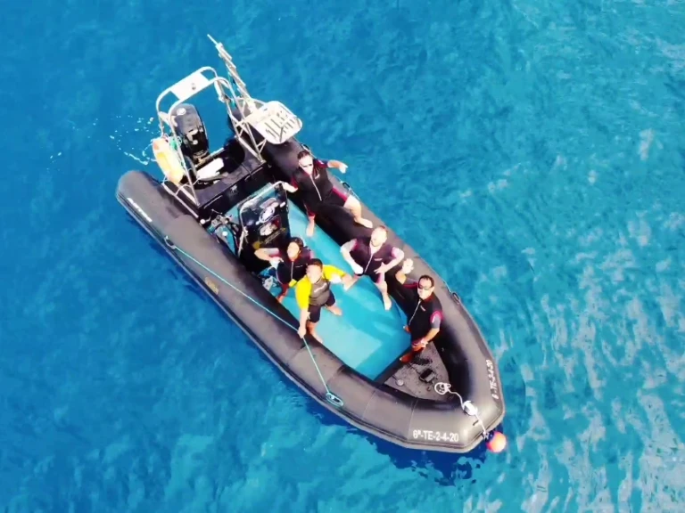 Location bateau Zodiac Explorer 640 à Las Galletas sur Samboat