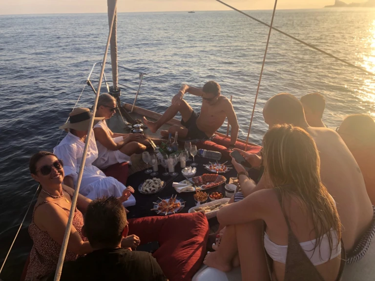 Voilier à louer à Saint-Cyr-sur-Mer au meilleur prix