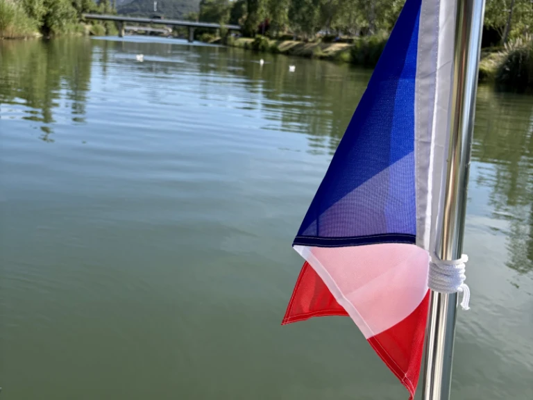 Location à Mandelieu-la-Napoule - Rio Rio 450 SOL sur SamBoat