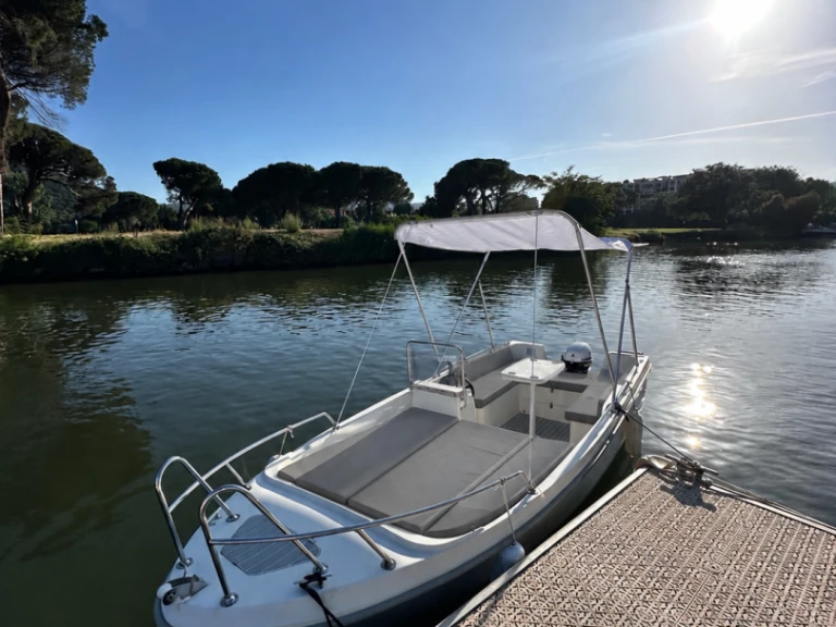 Location bateau Selva Selva T 4.8 à Mandelieu-la-Napoule sur Samboat