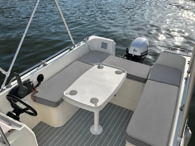 Location Bateau à moteur Selva avec permis