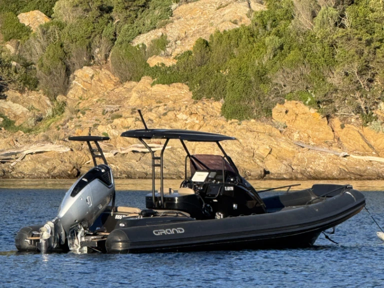 Louez un Grand Boats G850 à Île du Levant