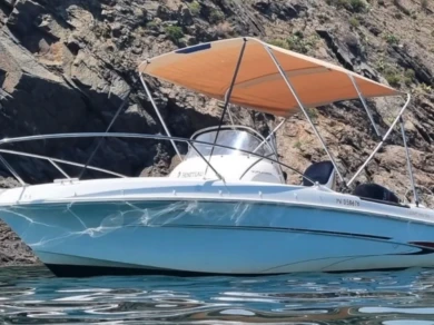 Charter a Bénéteau Flyer 550 Open in Argelès-sur-Mer on Samboat