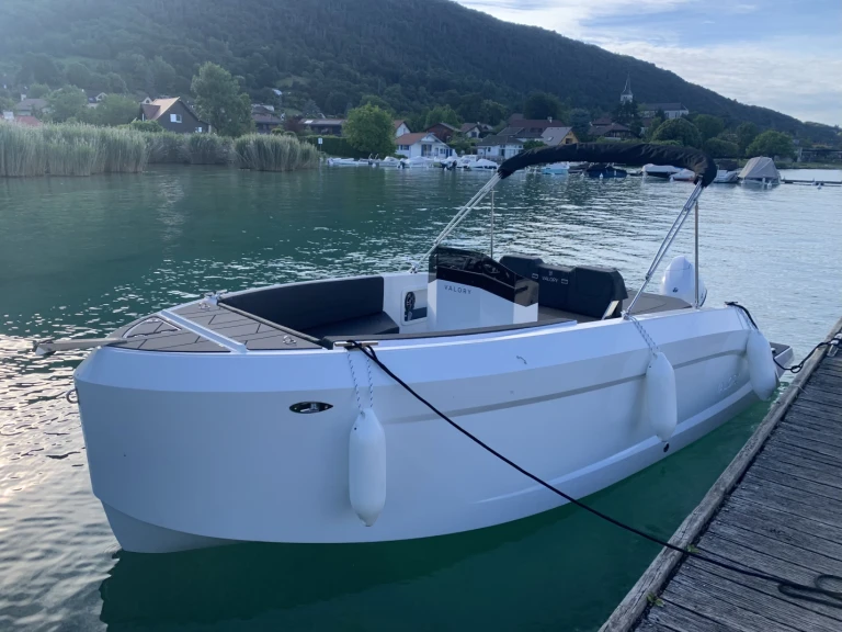 Location bateau Annecy pas cher V620