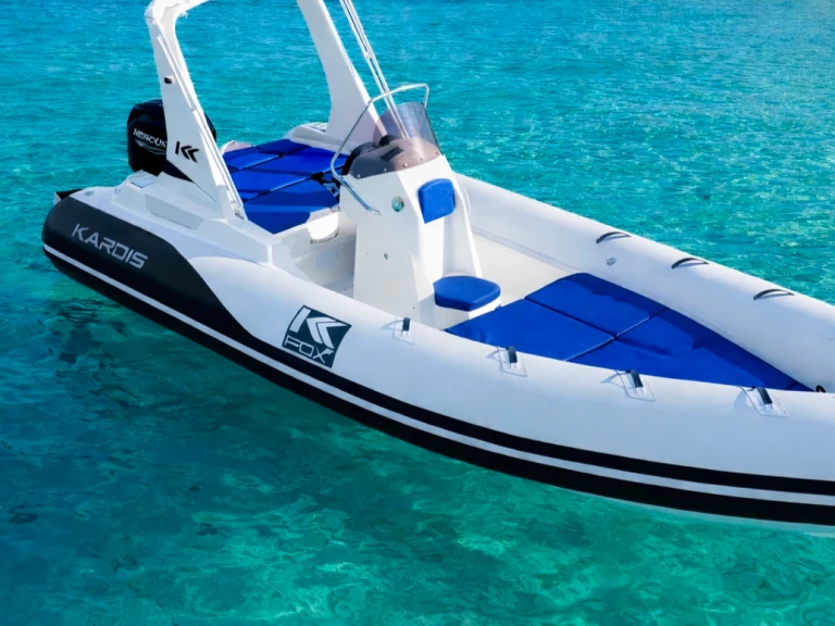 Location bateau Marina di Portisco pas cher Kardis Fox 570