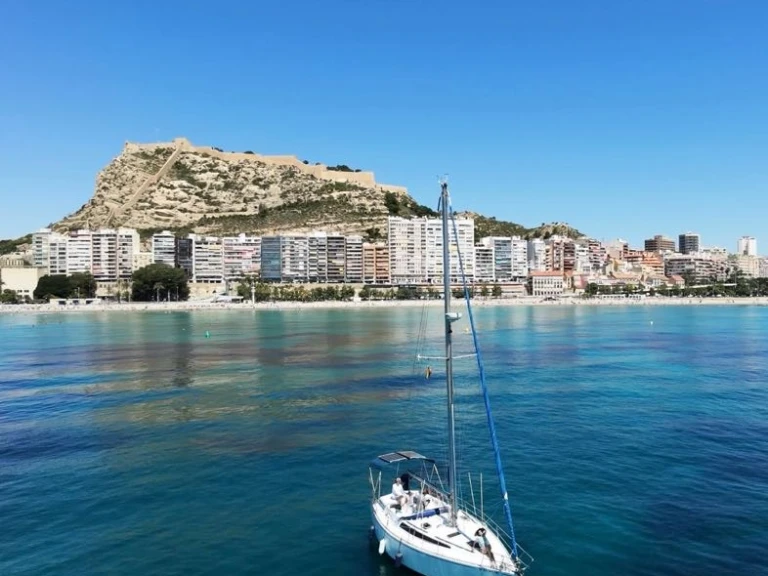 Voilier à louer à Alicante au meilleur prix