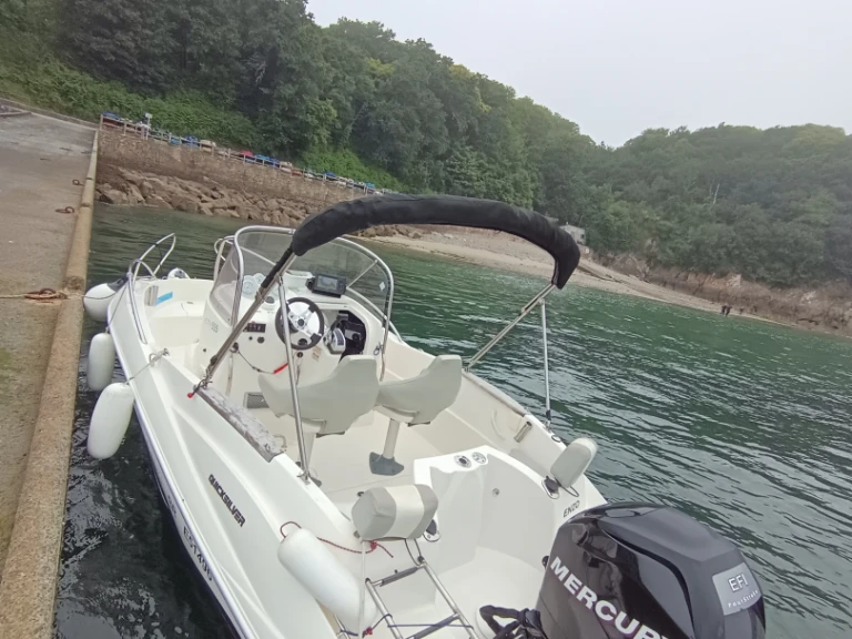 Louez un Quicksilver Activ 555 Open à Brest