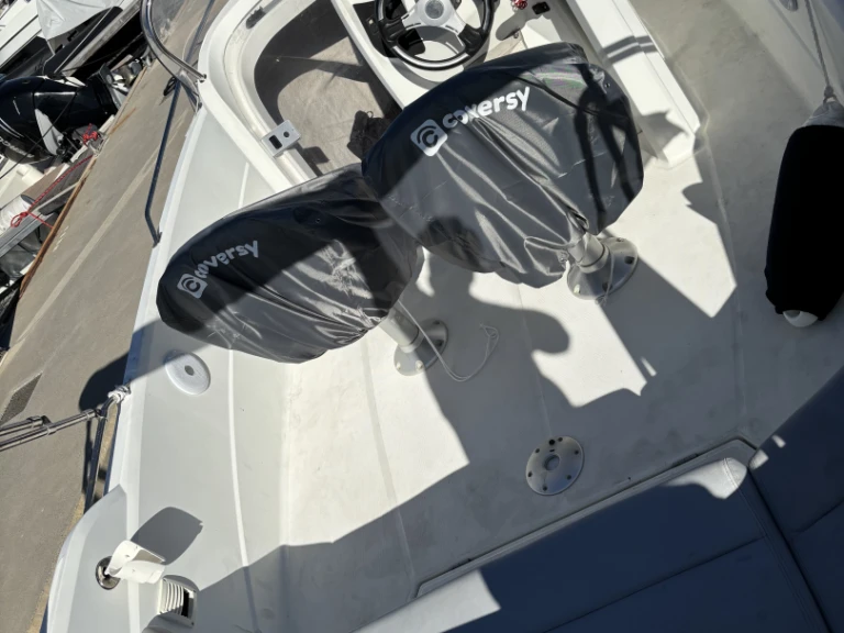 Location Bateau à moteur Bénéteau avec permis