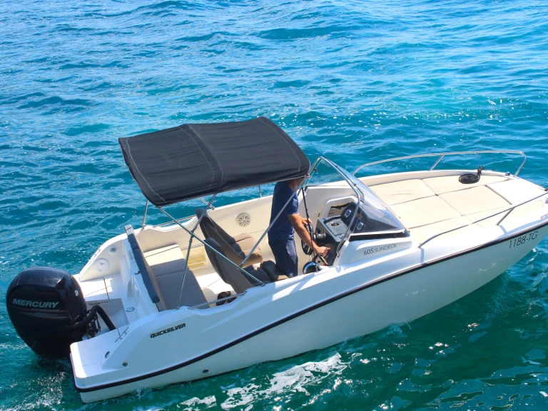 Quicksilver Quicksilver 605 Sundeck a louer à Cannes