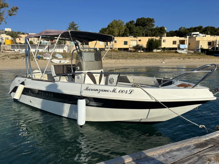 Location Bateau à moteur Italmar avec permis