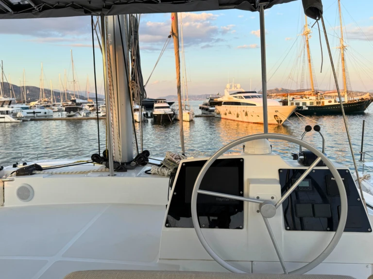 Louer Catamaran avec ou sans skipper Bali à Néa Péramos