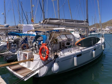 Yacht charter Port de Pollença - Hanse Hanse 415 on SamBoat