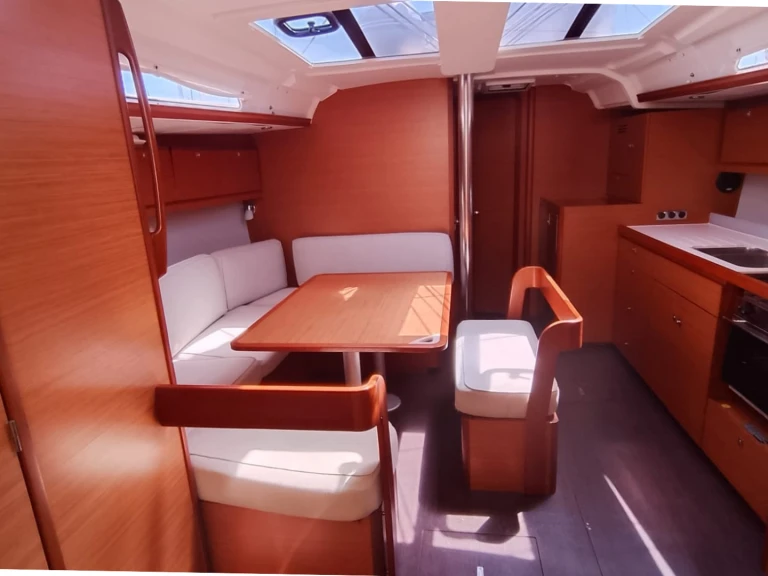 Location bateau Procida pas cher Dufour 430 Grand Large