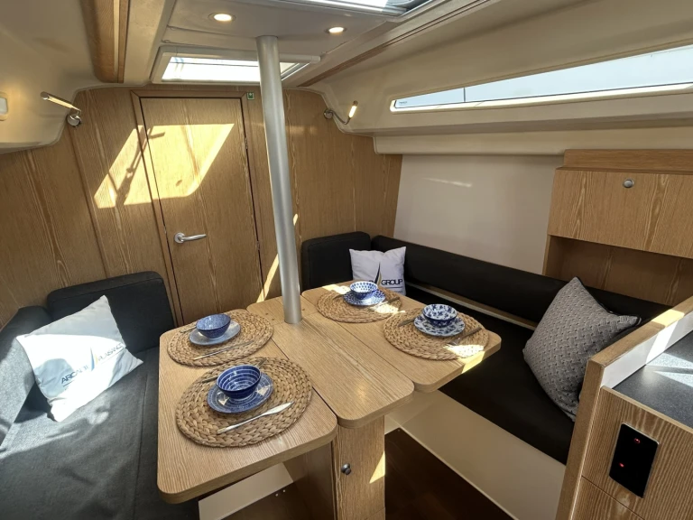 Location à Cogolin - Hanse Hanse 315 sur SamBoat