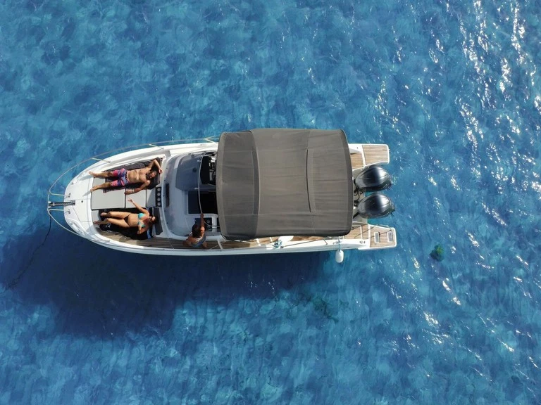 Location Bateau à moteur à Sant Antoni de Portmany - Jeanneau Cap Camarat 9.0 WA