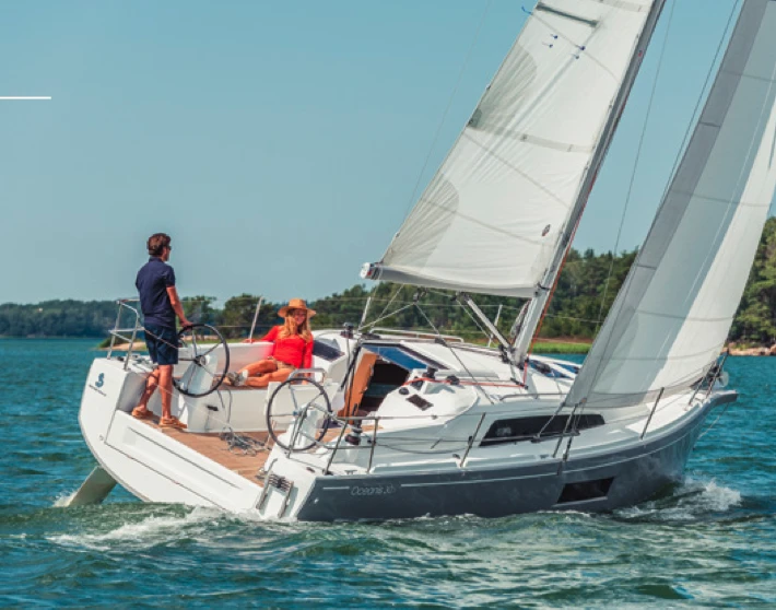 Bénéteau Oceanis 30.1 a louer à Port de Trébeurden