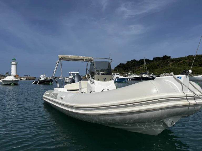 Location bateau Capelli Tempest 570 à Sauzon sur Samboat