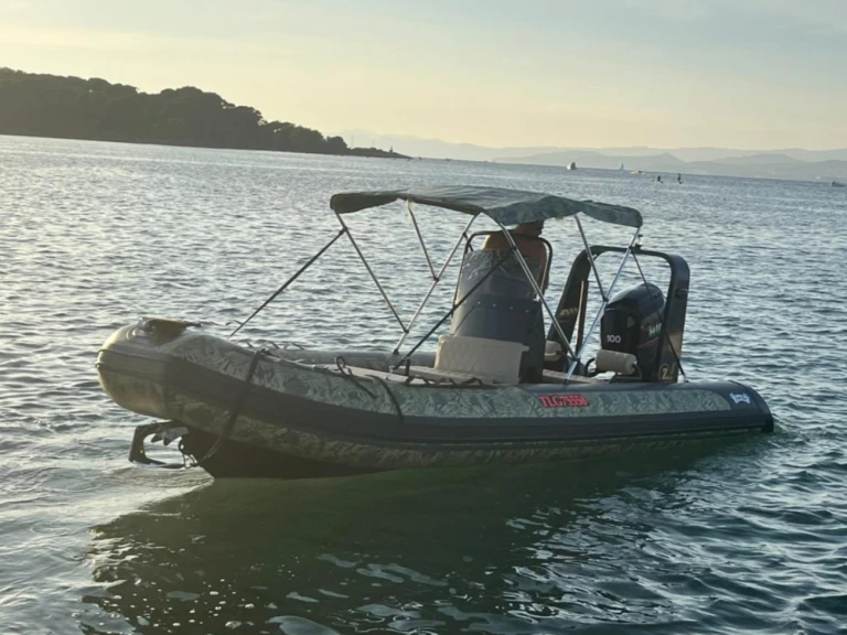 Océan Skull oceanskull AL550 a louer à Le Brusc