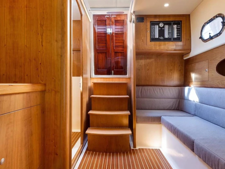 Bateau à moteur à louer à Sorrento au meilleur prix
