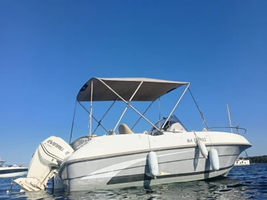 Location Bateau à moteur à Mandelieu-la-Napoule - Bénéteau Flyer 550 Open S2