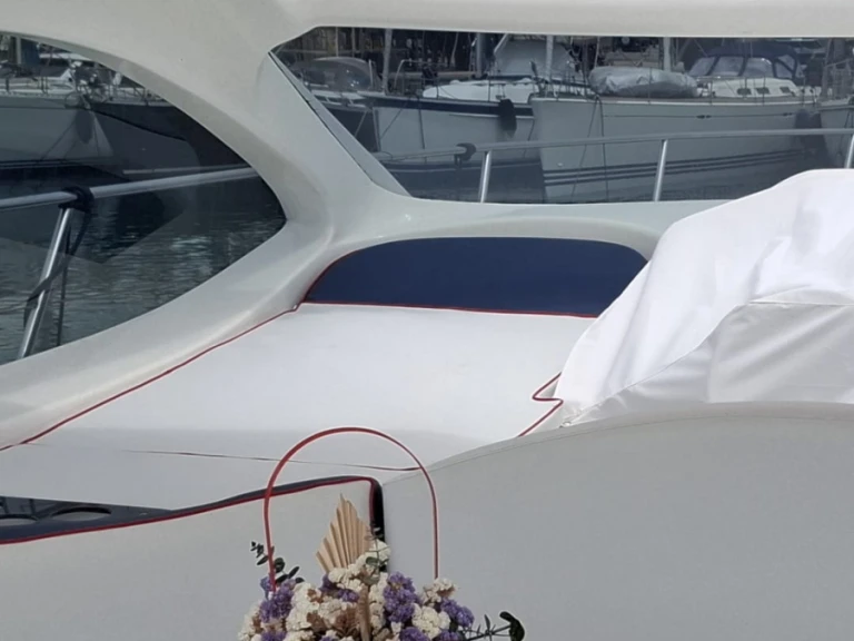 Location Yacht PRIMATIST By Bruno Abbate avec permis