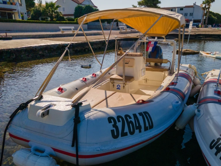 Location Semi-rigide à Vir - barracuda 530 Barracuda 530