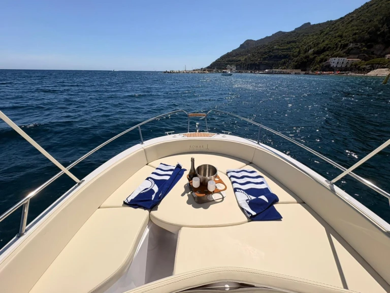 Location bateau Vietri sul Mare pas cher Bermuda 690