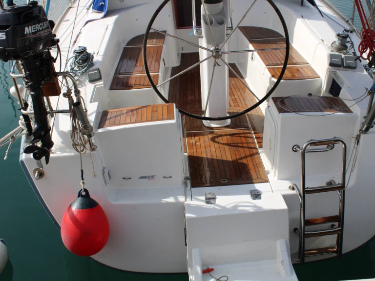 Louez un Hanse 370e  à Torrevieja