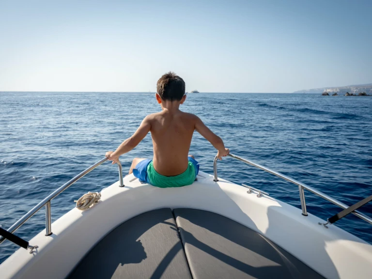 Location bateau Poseidon Blu Water 170 à Vlychada sur Samboat
