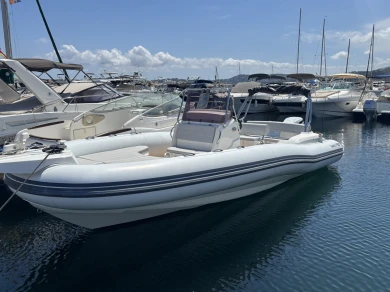 Marlin Boat 790 Pro Dynamic a louer à Les Issambres
