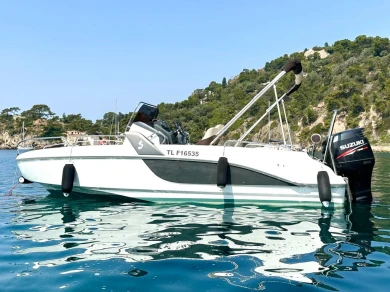 Boat rental Bénéteau Flyer 6 SUNdeck in La Seyne-sur-Mer on Samboat