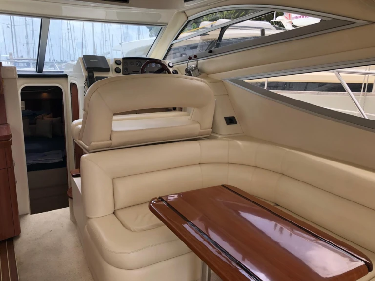 Yacht à louer à Pefkochóri au meilleur prix