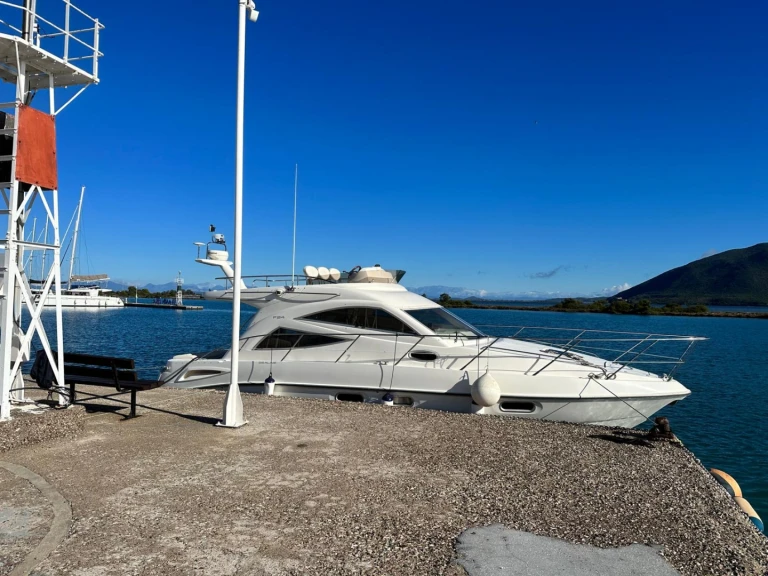 Sealine Sealine F 34 a louer à Pefkochóri