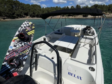 Bayliner Element E7 mieten Hyères