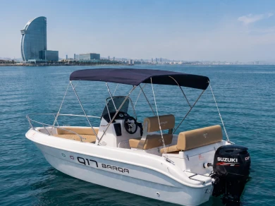 Yacht hire Barcelone cheap Q17