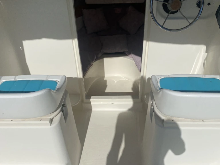 Bateau à moteur à louer à Théoule-sur-Mer au meilleur prix