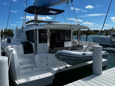 Catamaran rental in Road Town - Bali Bali 4.8