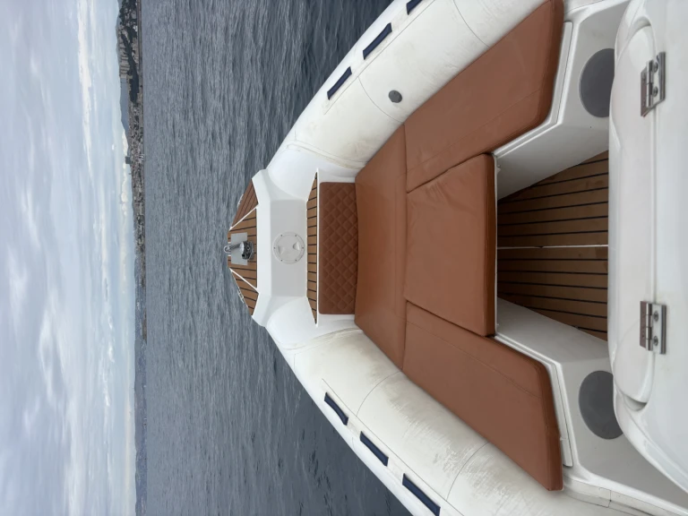 Location bateau Marseille pas cher Marine 850 Open