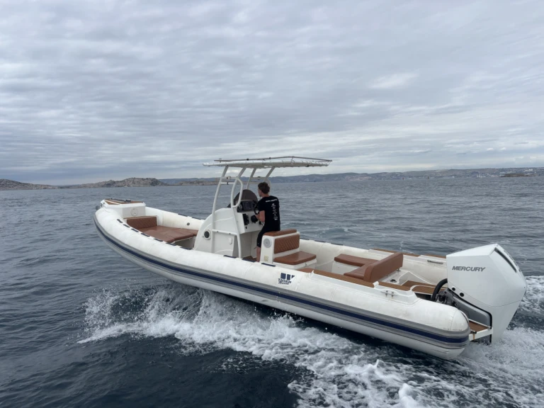 Location bateau Tiger Marine 850 Open à Marseille sur Samboat