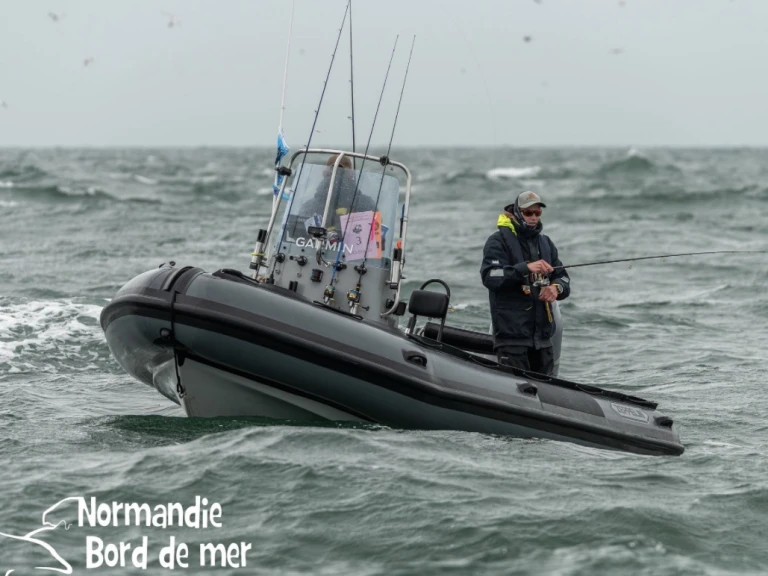 Location bateau Zeppelin Zeppelin Command 20 VPRO à Cherbourg-en-Cotentin sur Samboat