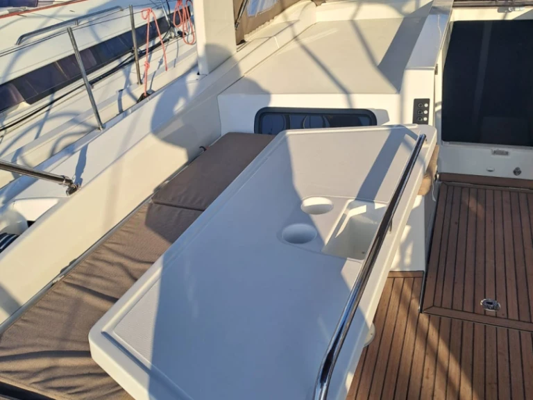 Location Voilier à Álimos - Bénéteau Oceanis 52 - 6 cab.