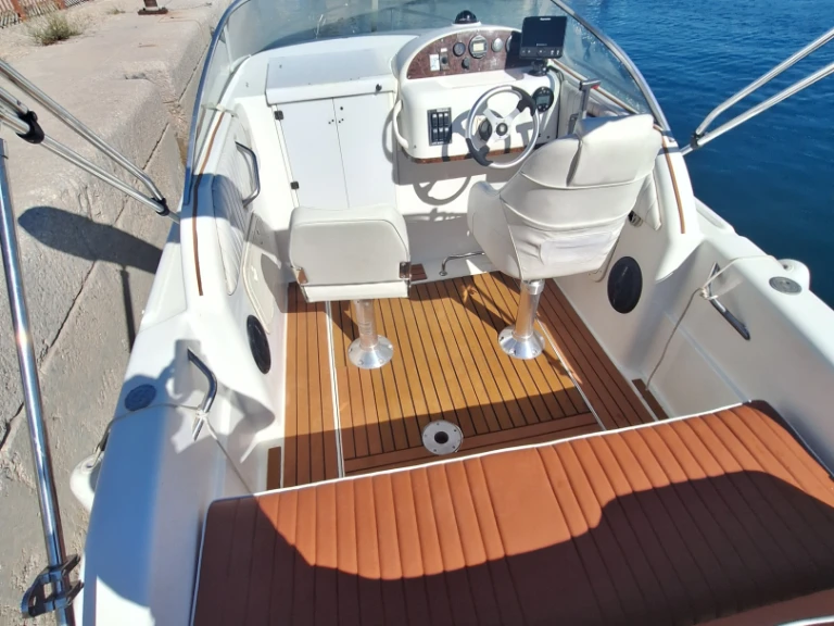 Location bateau Marseille pas cher Oyster 20