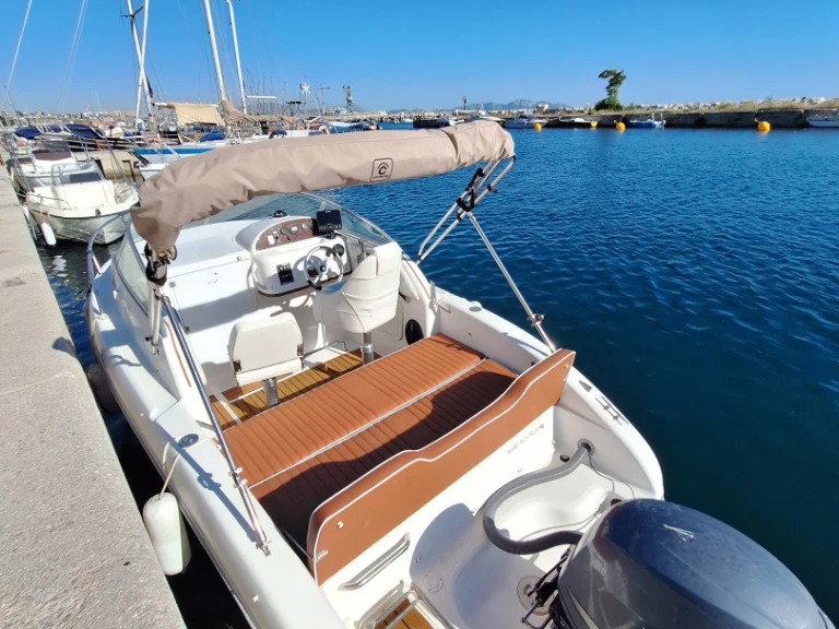 Location Bateau à moteur à Marseille - Sessa Marine Oyster 20
