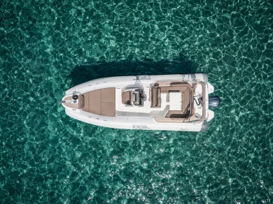 Hire RIB Bsc with a boat licence