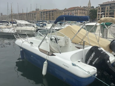 Pronájem Motorová loď v Marseille -Jeanneau CAP CAMARAT 6,5 CC Style